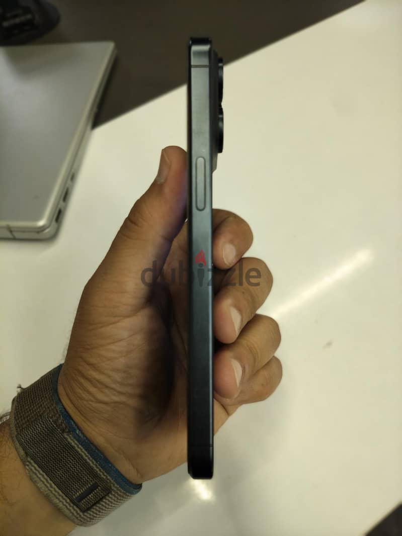 iphone 15 Pro Max 512G B86% 5