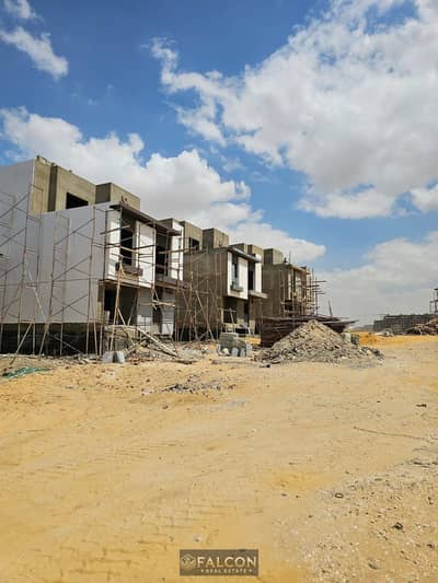 Telal East تلال ايست التجمع الخامس , فيلا جاهزه للمعاينه متشطبه +AC's بمساحه 270 متر بمقدم 1,567,000 دقائق من CFC علي طريق السويس