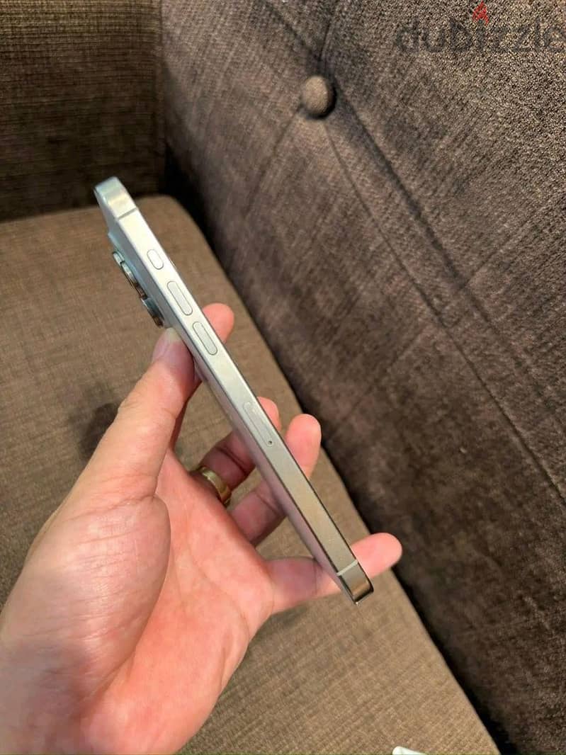 Apple - iPhone 15 Pro Max 1