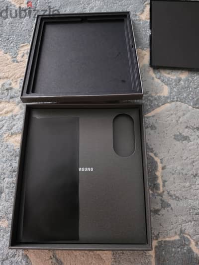 احدث فولد من سامسونجgalaxy z fold 8 ultra حاله الزيرو استخدا م ١٠ ايام