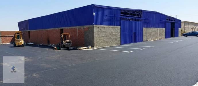 Jamaloon for rent in the industrial area on the main road Cairo Belbeis Desert land asphalt includes all services with areas starting from 500 m and its multiples