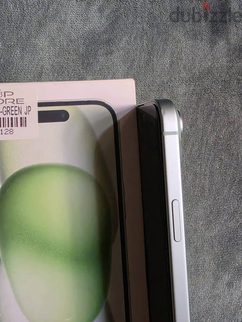 iPhone 15 used 3