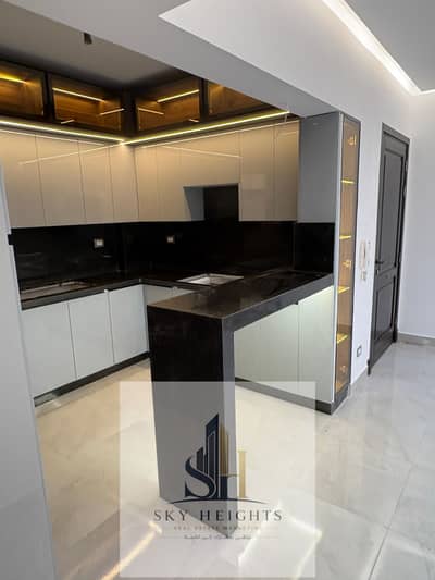 Furnished apartment for rent in New Seventh in Al-Rehab 2, with an area of ​​122 square meters, divided into 3 bedrooms and 2 bathrooms, the first res