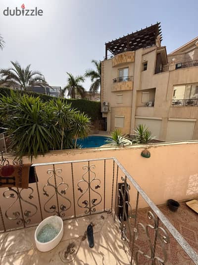 Apartment for rent in the second neighborhood, Fifth Settlement, near Fatima Al-Sharbatly Mosque, with kitchen and air conditioning.