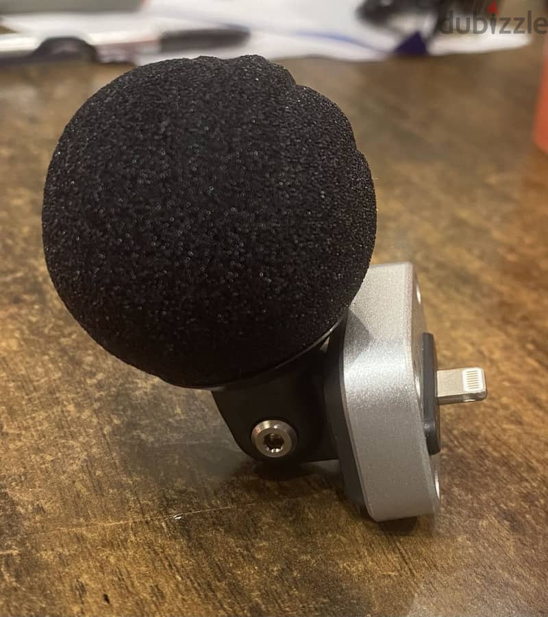 Shure MV88 Microphone 2