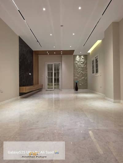Fully finished apartment ready to move in Sheikh Zayed next to SODIC and Emaar and opposite Beverly Hills