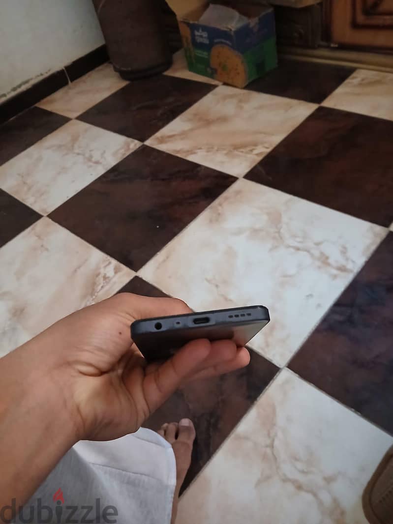 Realme 11 4