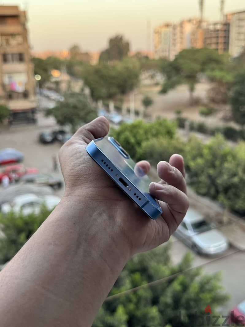 Apple - iPhone 13 2