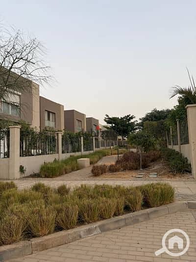 For sale corner townhouse 230m + roof and view of the lake in Badya Palm Hills (Eila) | Includes club and transfer