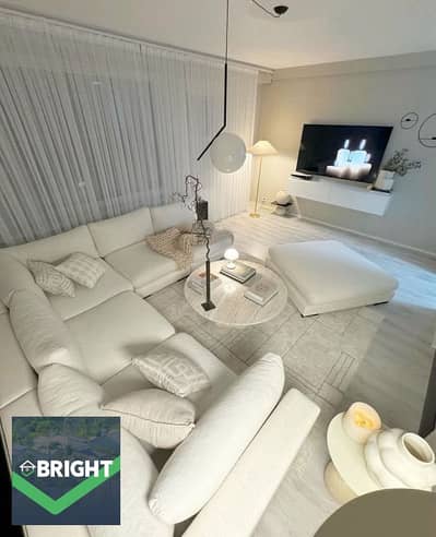 A premium penthouse in Mountain View Chillout Park with a built-up area of 167 sqm and a 73 sqm private roof, fully finished and ready to move,
