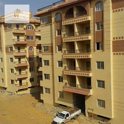 شقة للبيع بالاندلس داخل كمبوند بالقرب من 90 الجنوبى و الجامعة الامريكية و كمبوند الهايد بارك