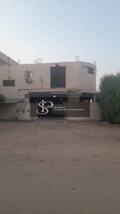 Factory for sale in C8 area next to the new station, 345 square meters in October 6 City