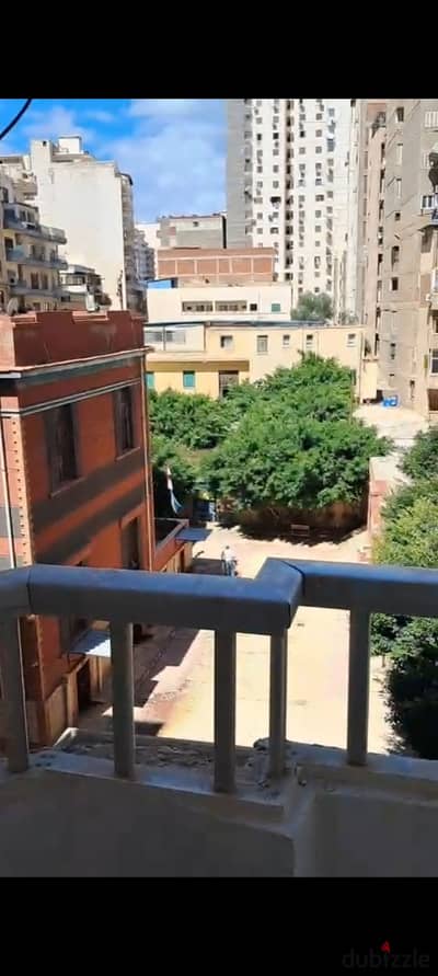 شقه للايجار السكني 140م جناكليس شارع عمر المختار(بدوليب المطبخ )