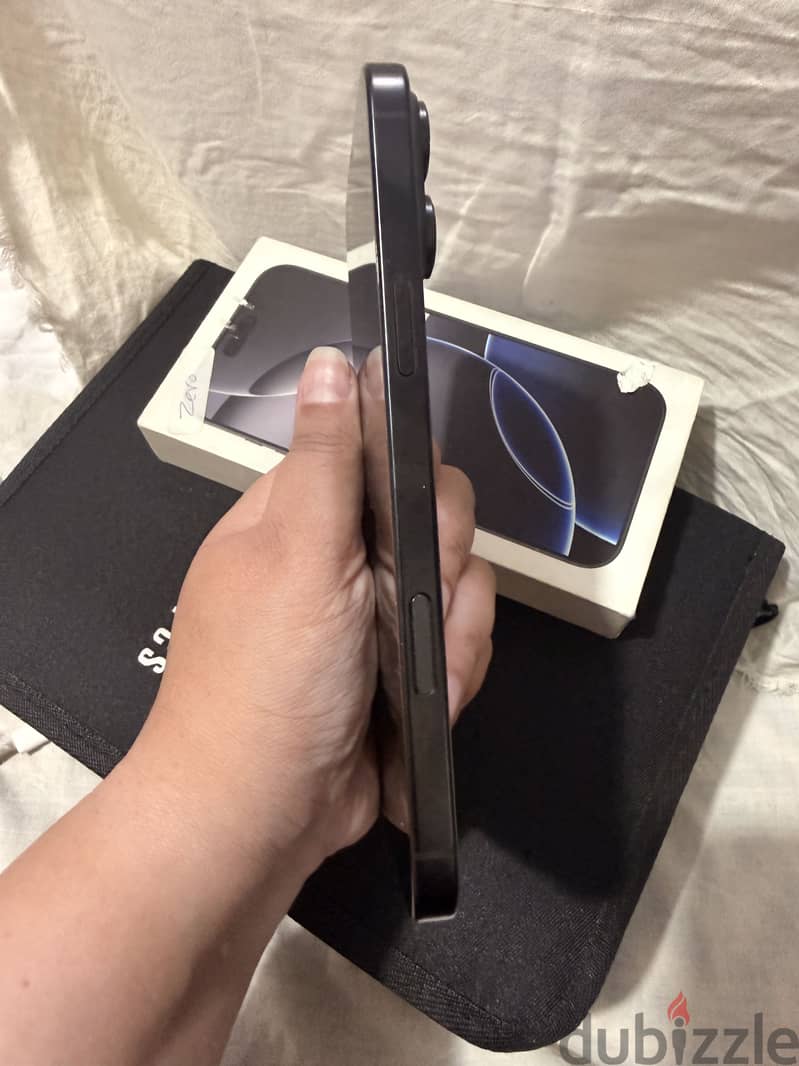 Apple - iPhone 16 Pro Max 1