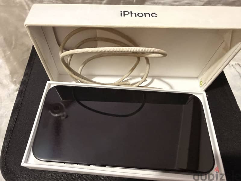 Apple - iPhone 16 Pro Max 3