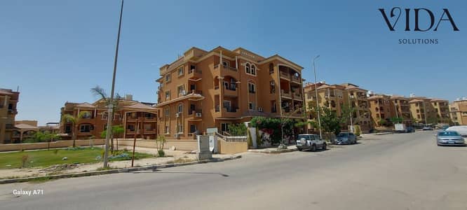 Apartment 170m + Roof 106m Al-Khamail for sale with a view of Palm Hills - Phase Two Al-Hudba Compound