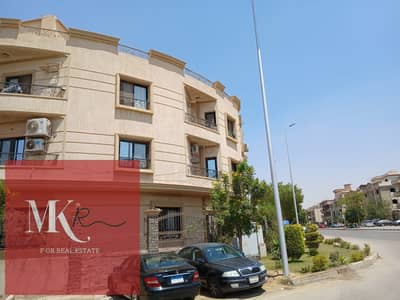 دوبلكس بسعر لقطة للبيع 4 غرف استلام فورى في البنفسج 1 التجمع الأول شارع التسعين Al Banafseg 1 First Settlement