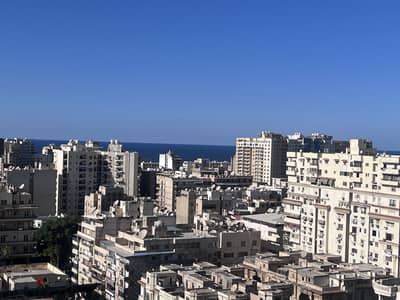 شقة ١٥٥ متر بموقع متميز بالقرب من الحي اللاتيني في شارع البطالسة