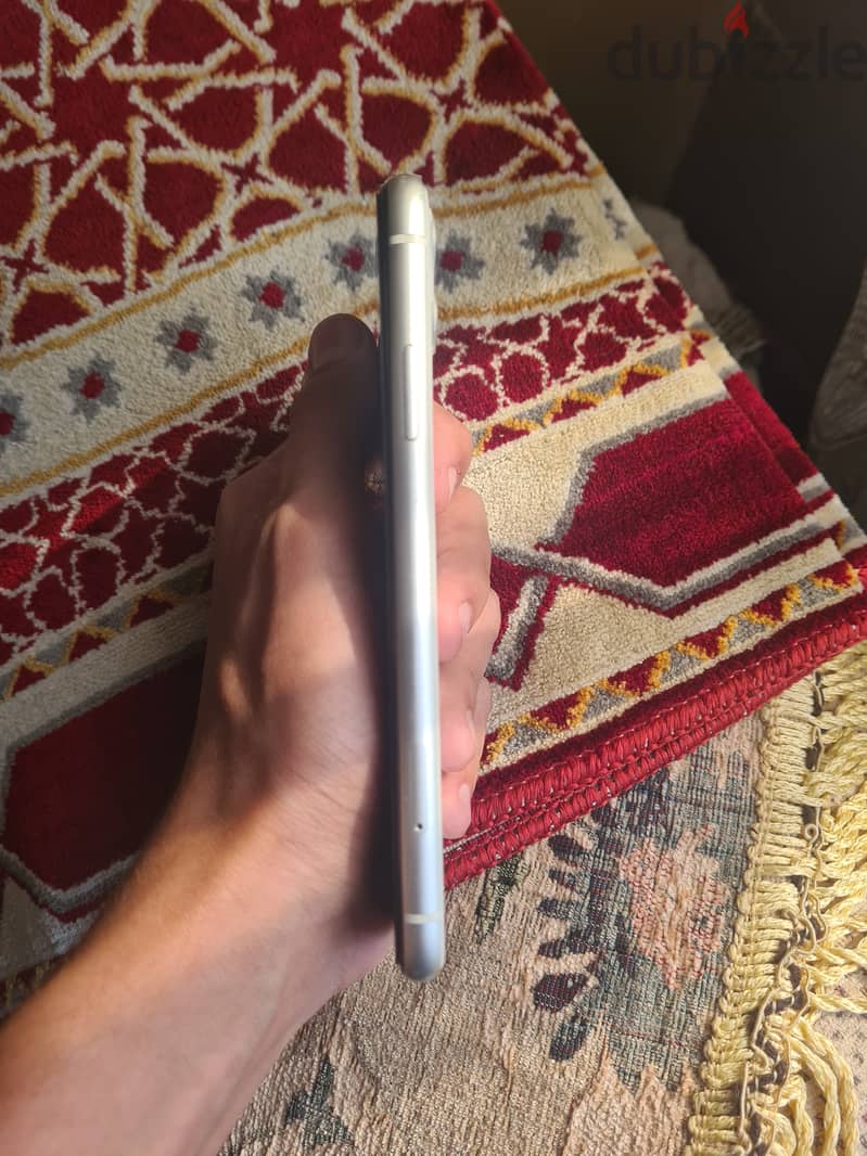 iPhone 11 5