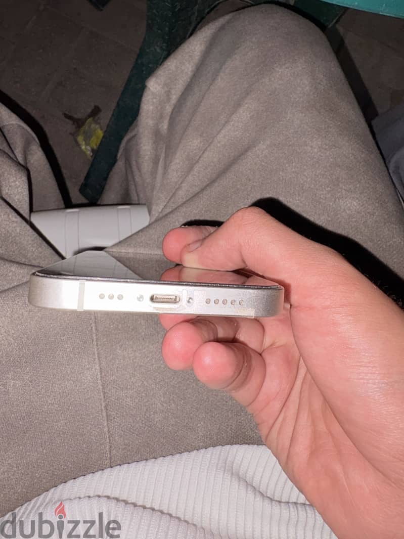 Apple - iPhone 14 2