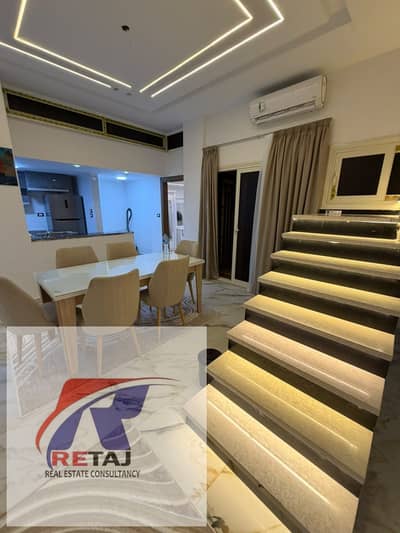 Furnished duplex for rent in the Fifth Settlement (Tagamoa El Khamis), located in the Zizinia 2 compound near the American University