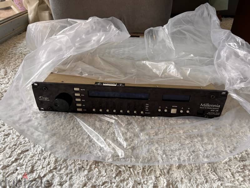 Preamplifier Millennia Media HV-3R 4
