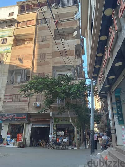 عدد ٢ محل تجاري للبيع  واجهة  مساحة ٢٢متر وناصية صغير مساحة ١٠متر