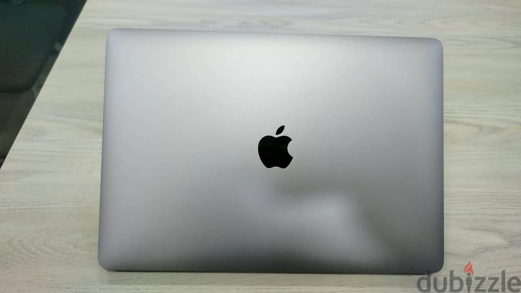 Mac Book pro M2 pro 2