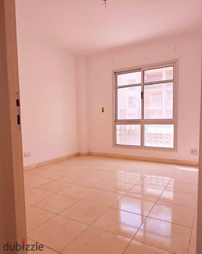 Apartment for sale in Madinaty, a great deal at a negotiable price, area 96 square meters