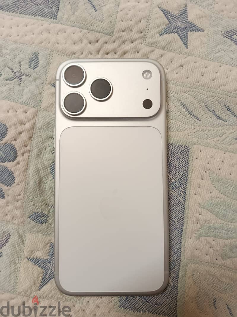 Apple - iPhone 17 Pro Max 2