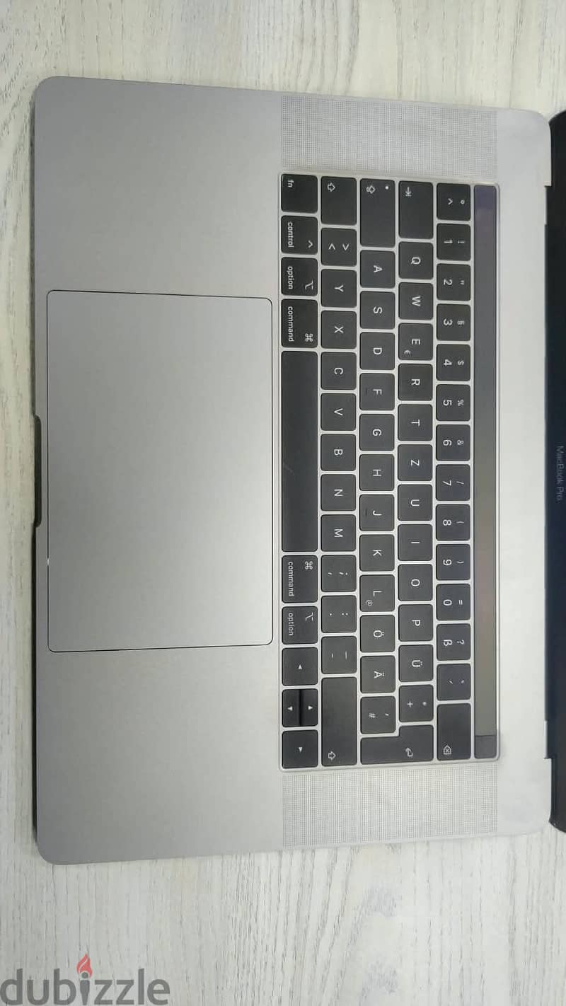 Mac Book pro 2019 4