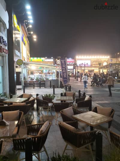 64m² shop for rent in the Old Market, Al Rehab – suitable for a restaurant.