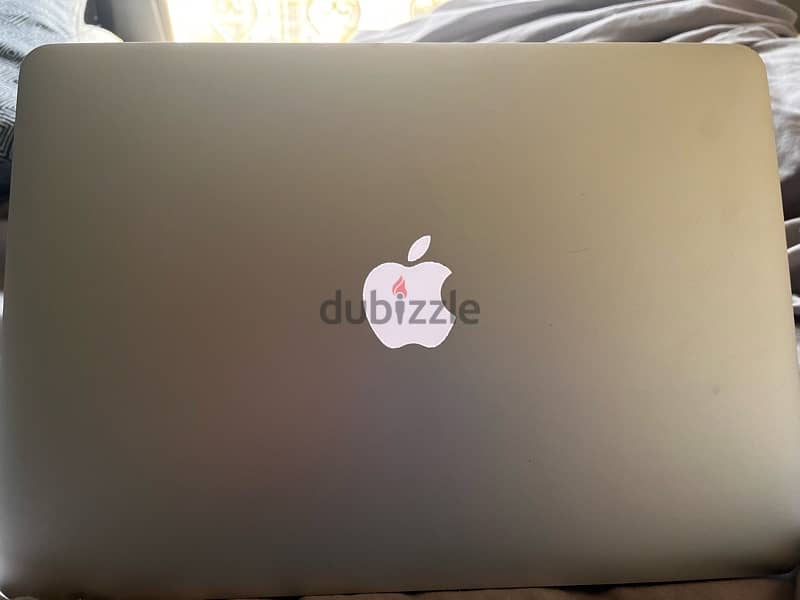 Apple Macbook Air 13inch 2017 with charger and box 5