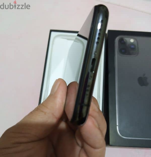 iphone 11 pro 4