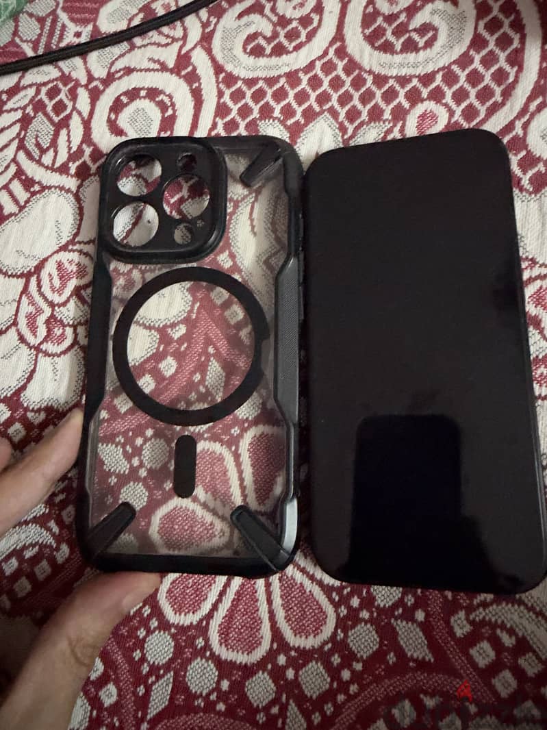 Apple - iPhone 16 Pro 1