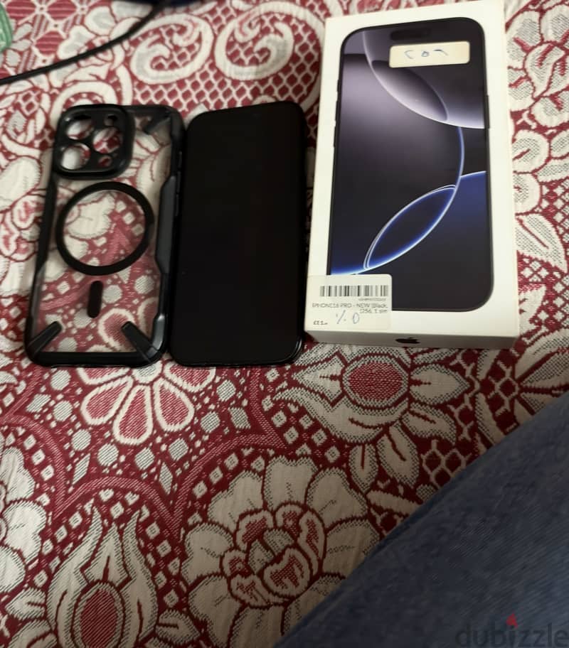 Apple - iPhone 16 Pro 6