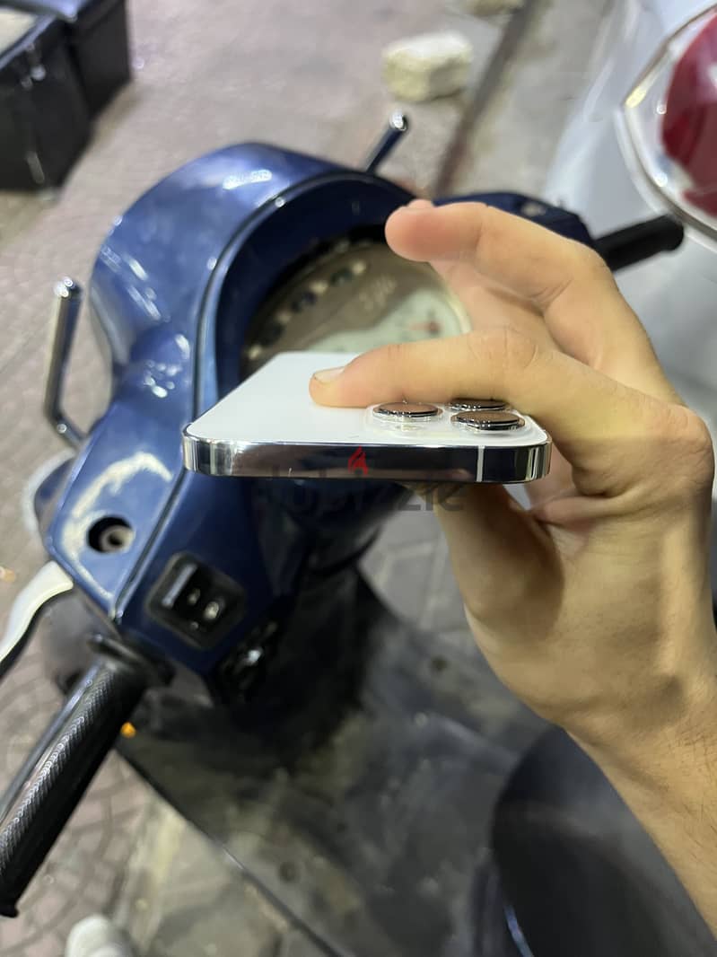 Apple - iPhone 13 Pro Max 1