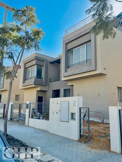 Ready to move Twinhouse 296m for Sale Best Price and Location  in Palm Hills New Cairo