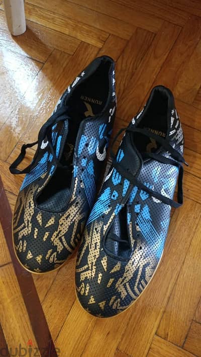 Runner Shoes
