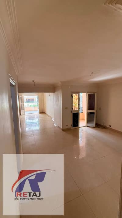 An excellent opportunity: 220 sqm space for rent, suitable for an engineering office or light administrative use. Located in a modern tower near