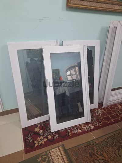 شباكين ألوميتال أبيض 1×1 متر للبيع