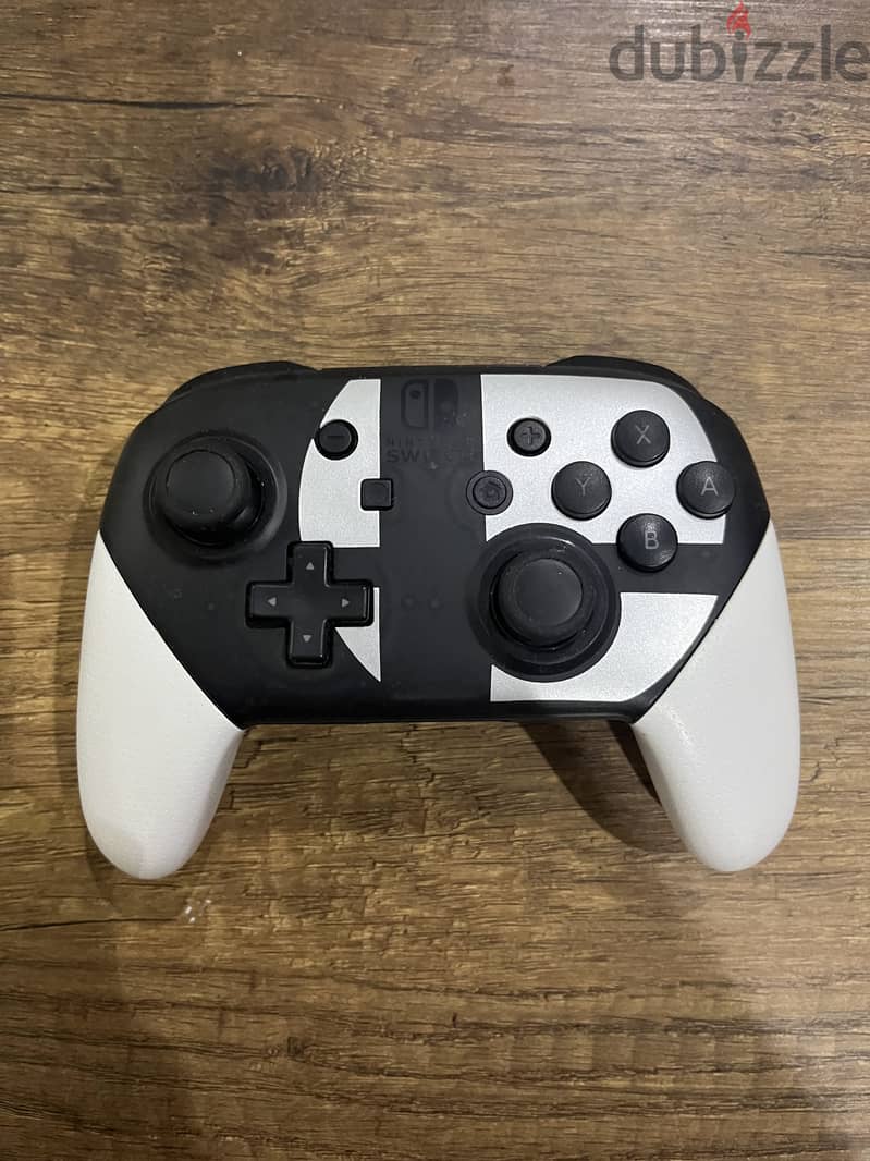 Nintendo switch pro controller 1