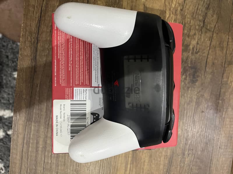 Nintendo switch pro controller 2