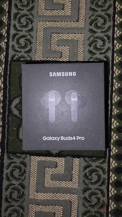 SAMSUNG GALAXY BUDS 4 PRO