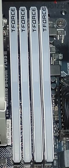 T-Force 8 Gm DDR4 3200 MHZ 2