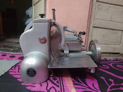 قطاعة لانشون وبسطرمه