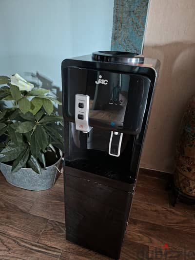 مبرد مياة ٢ حنفية  بالضمان