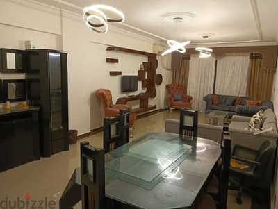 شقه  فندقيه للايجار المفروش تانى نمره بحر خلف رغيف شاورما