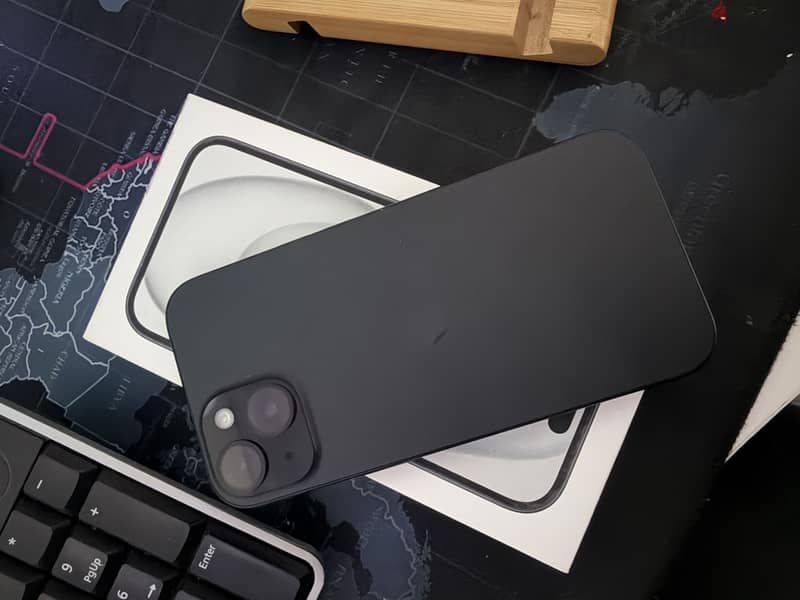 Apple - iPhone 15 1