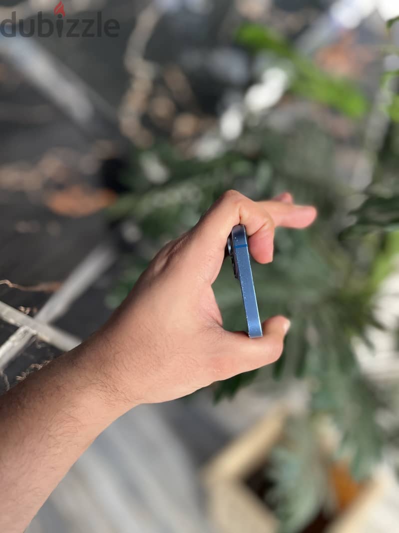 Apple - iPhone 13 mini 4